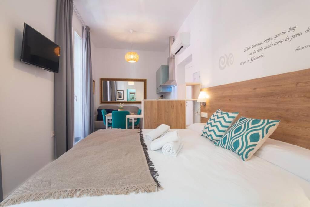 דירות גרנדה Rosarioseis Loft Corral Del Carbon מראה חיצוני תמונה